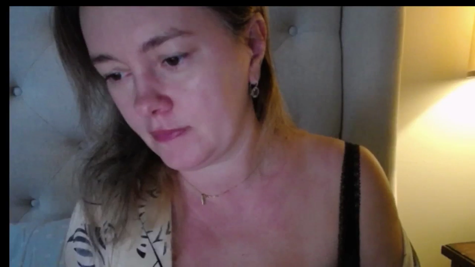 Gallery image thumbnail from J0llye's myfreecams stream on, 01/06/2026, 16:05 image 13 of 20