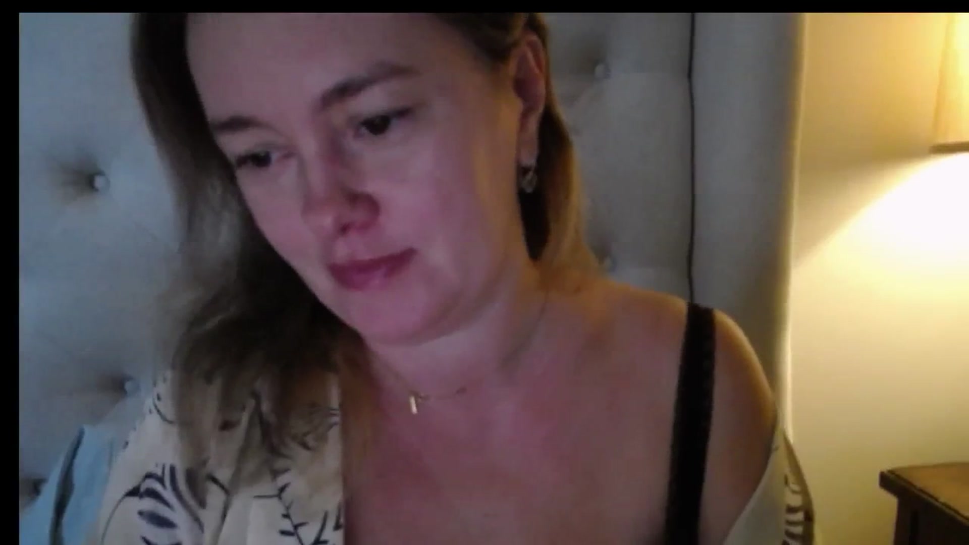 Gallery image thumbnail from J0llye's myfreecams stream on, 01/06/2026, 16:05 image 4 of 20