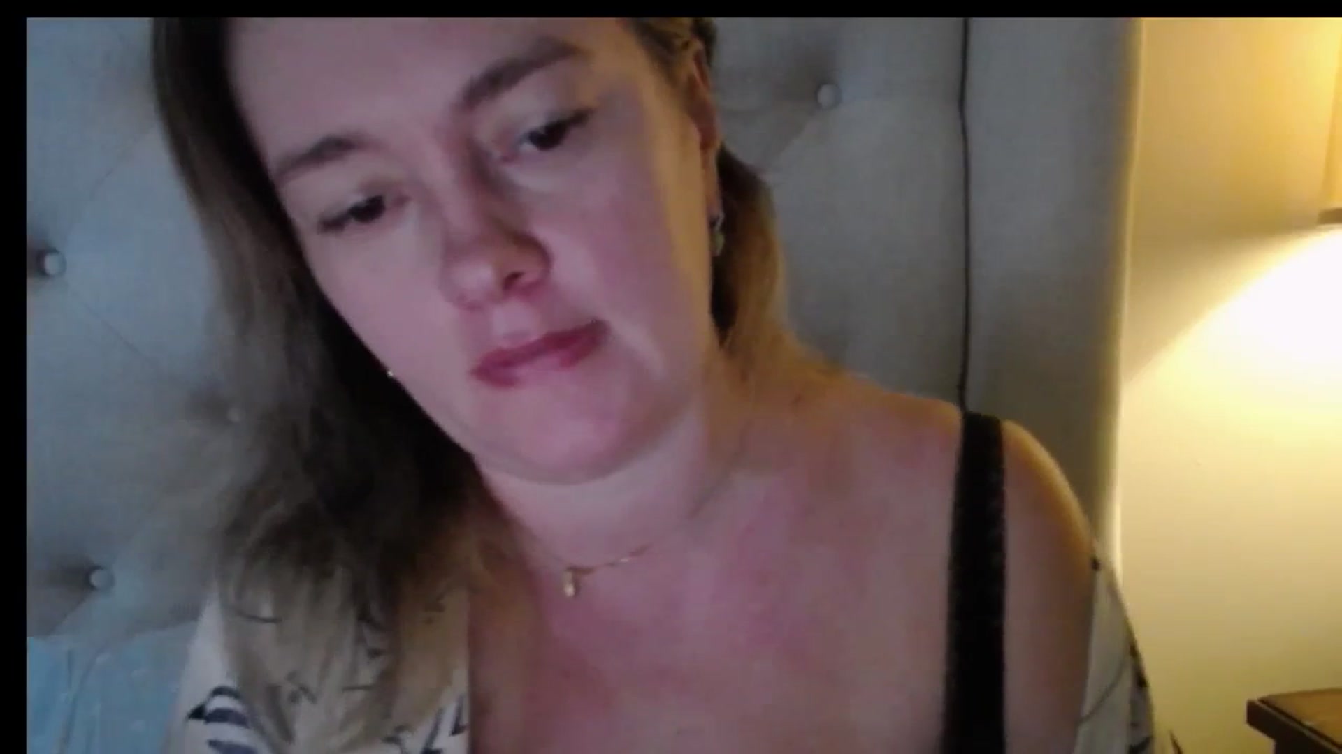 Gallery image thumbnail from J0llye's myfreecams stream on, 01/06/2026, 16:05 image 11 of 20