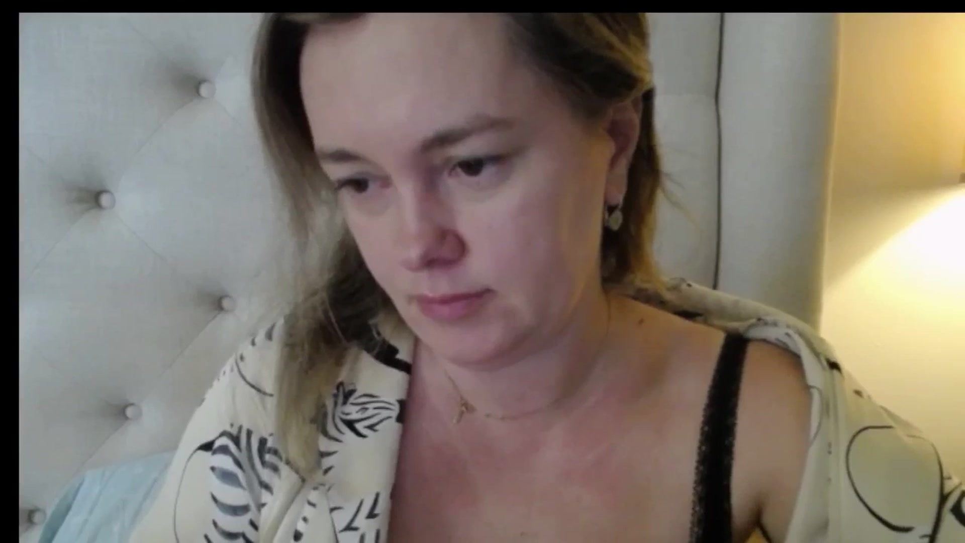 Gallery image thumbnail from J0llye's myfreecams stream on, 01/06/2026, 17:03 image 4 of 20