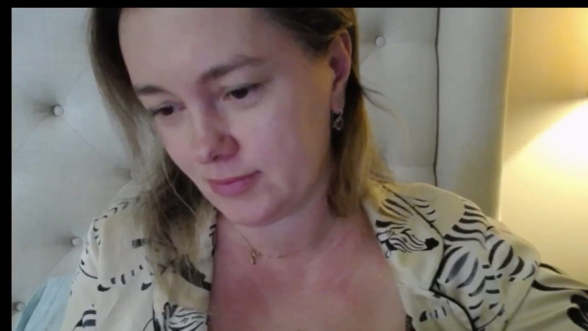 Gallery image thumbnail from J0llye's myfreecams stream on, 01/06/2026, 17:03 image 12 of 20