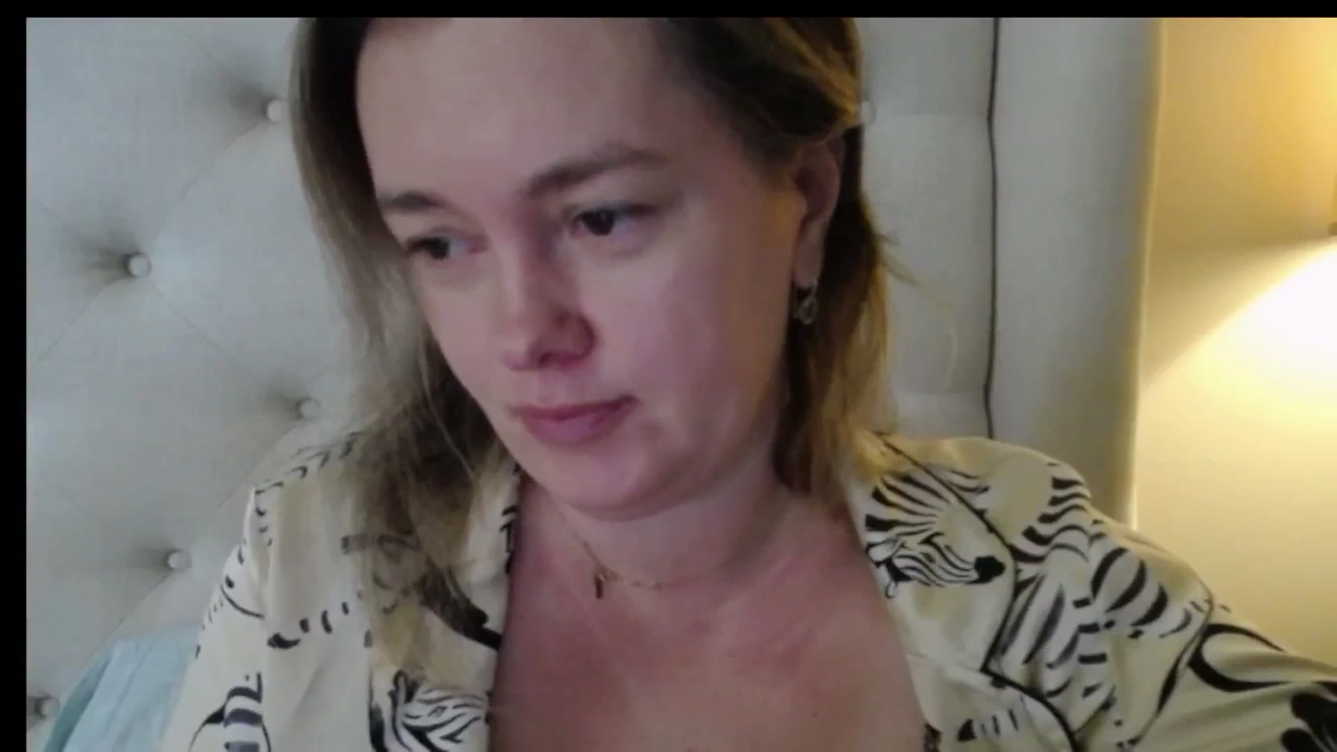 Gallery image thumbnail from J0llye's myfreecams stream on, 01/06/2026, 17:03 image 9 of 20
