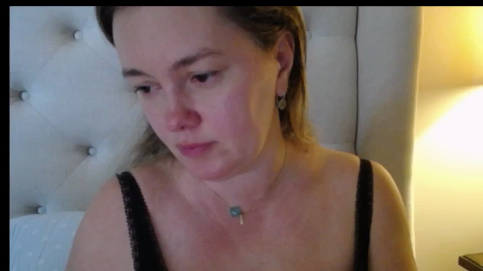 Gallery image thumbnail from J0llye's myfreecams stream on, 01/06/2026, 20:30 image 15 of 20
