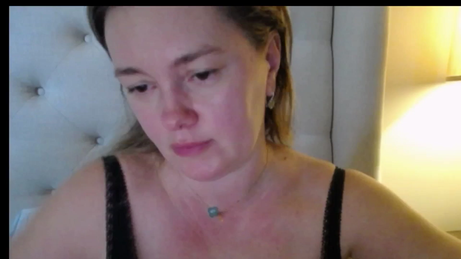 Gallery image thumbnail from J0llye's myfreecams stream on, 01/06/2026, 20:30 image 10 of 20
