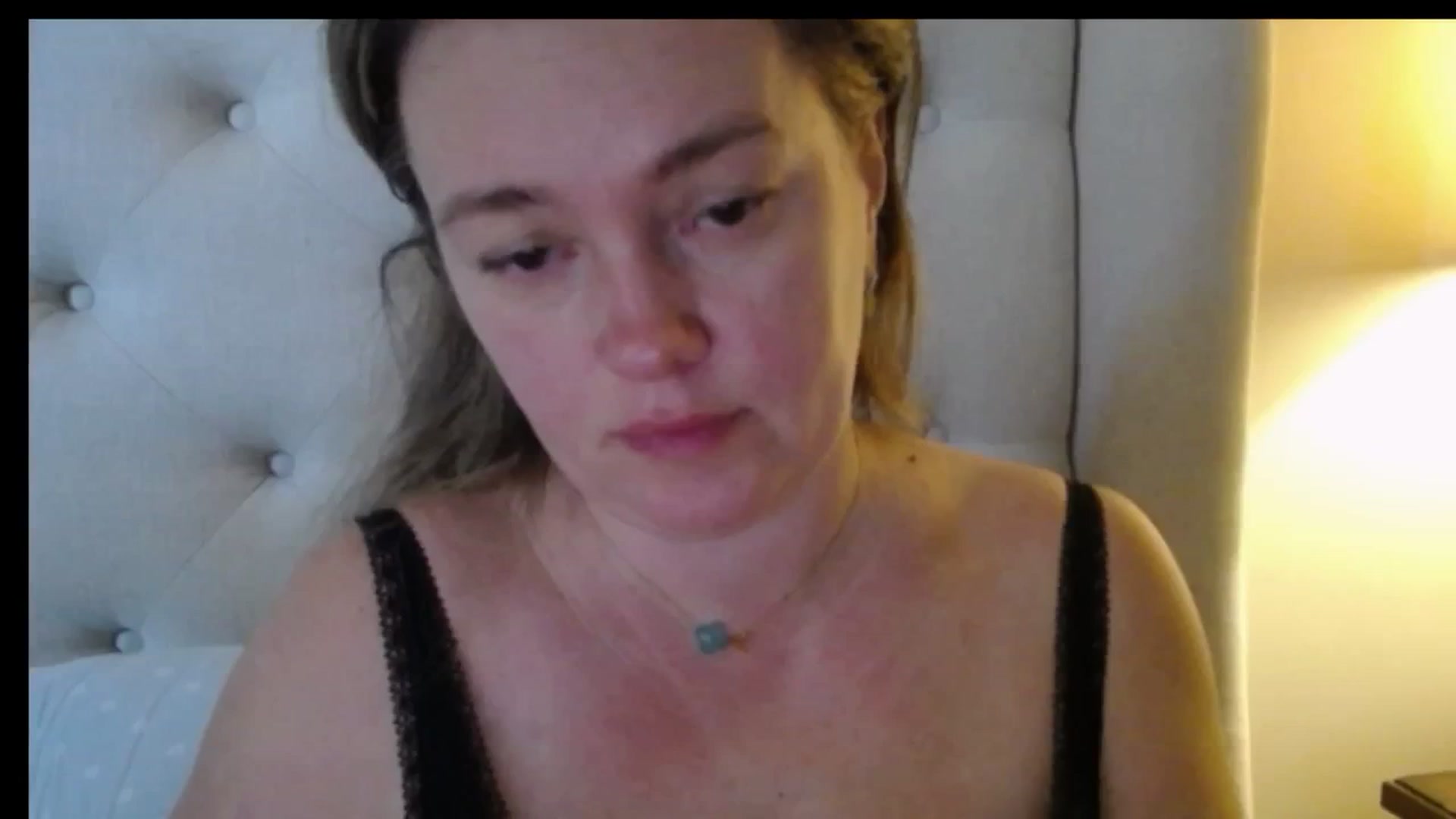 Gallery image thumbnail from J0llye's myfreecams stream on, 01/06/2026, 20:30 image 14 of 20