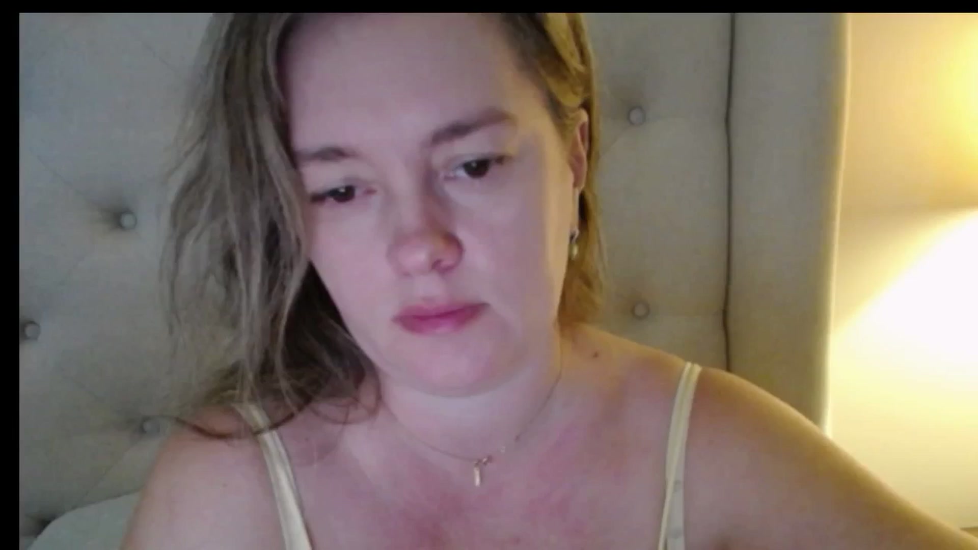Gallery image thumbnail from J0llye's myfreecams stream on, 01/07/2026, 17:07 image 3 of 20