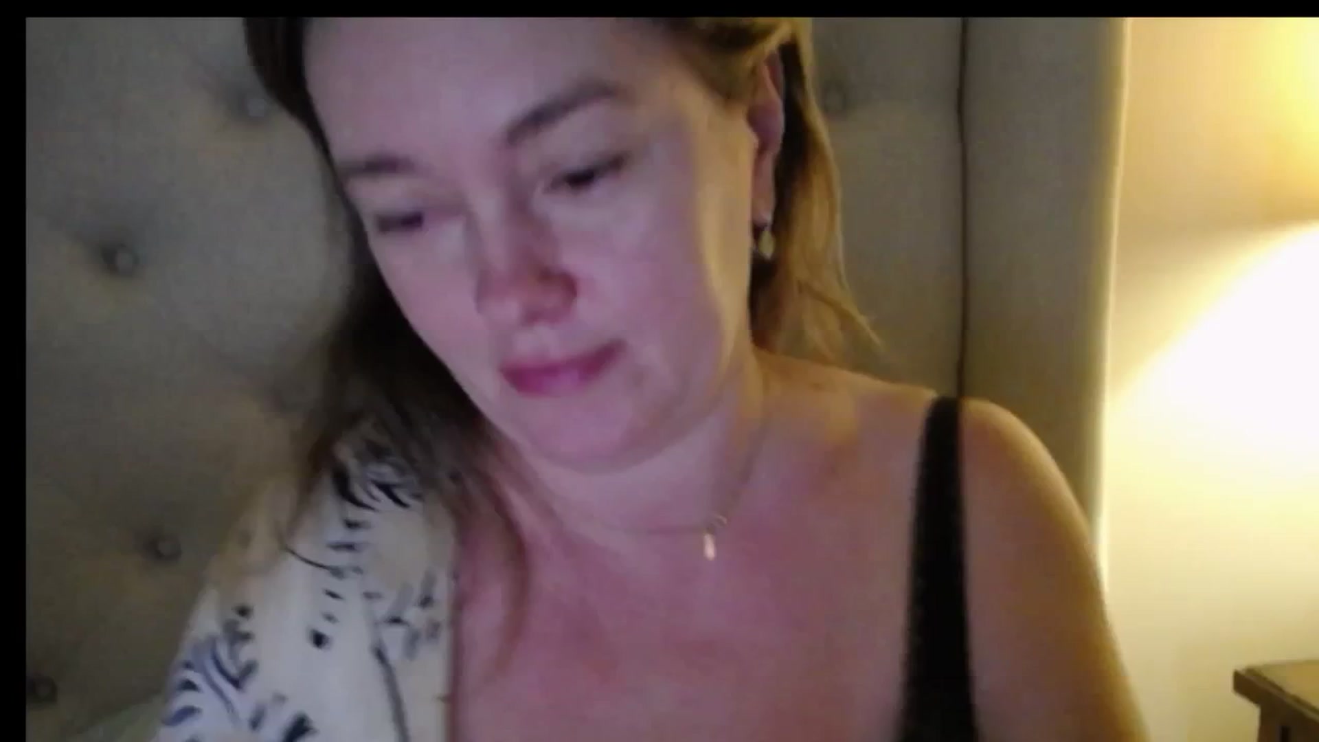 Gallery image thumbnail from J0llye's myfreecams stream on, 01/08/2026, 15:56 image 11 of 20