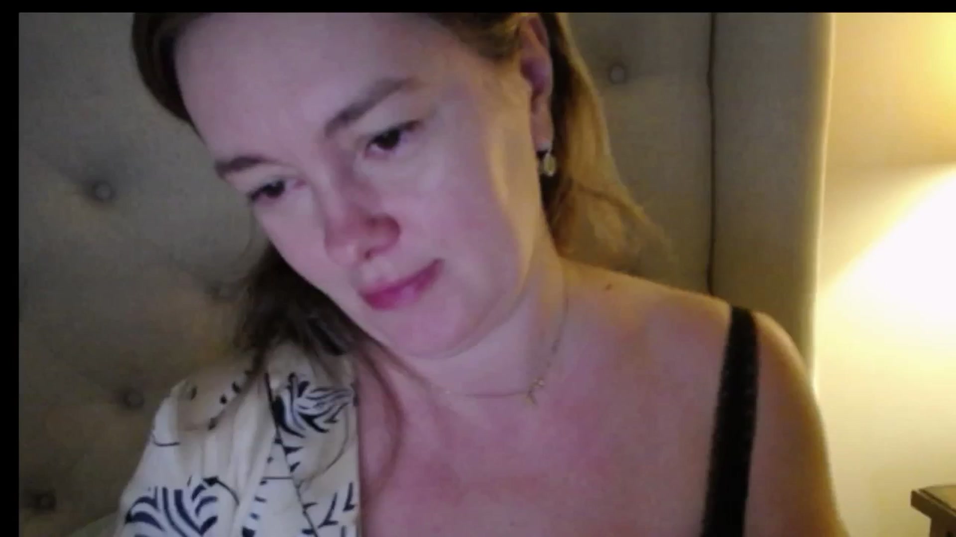 Gallery image thumbnail from J0llye's myfreecams stream on, 01/08/2026, 15:56 image 1 of 20