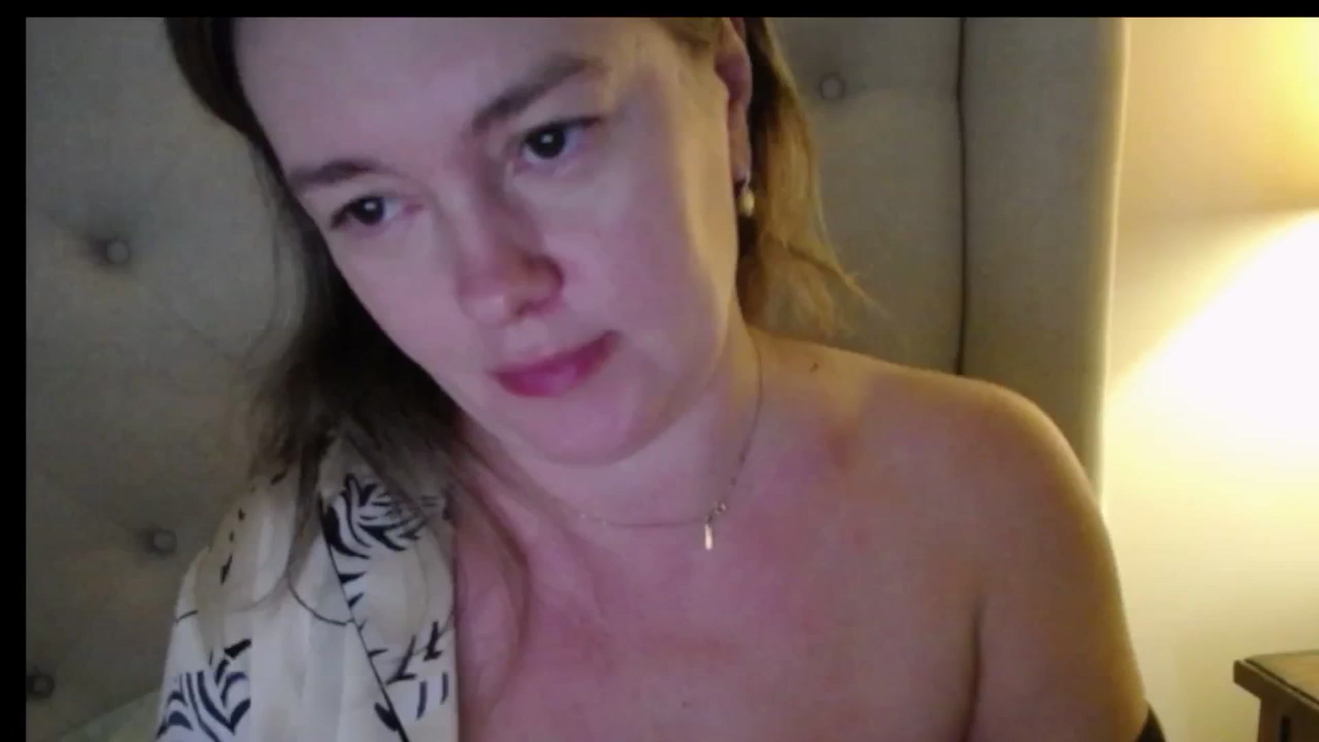 Gallery image thumbnail from J0llye's myfreecams stream on, 01/08/2026, 15:56 image 9 of 20