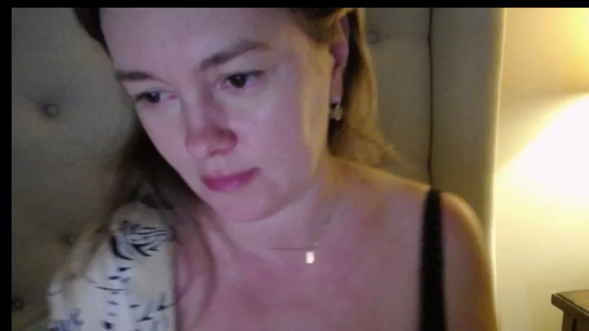 Gallery image thumbnail from J0llye's myfreecams stream on, 01/08/2026, 15:56 image 12 of 20