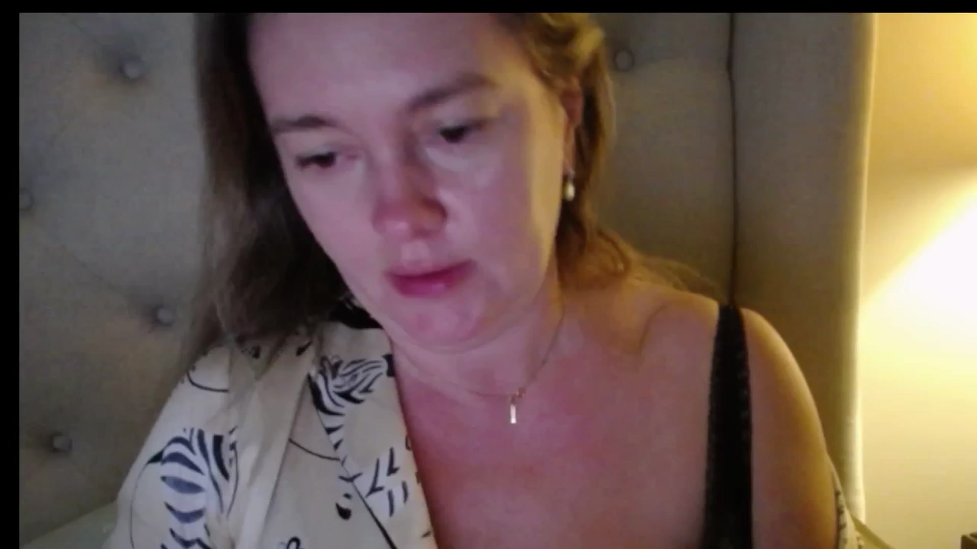Gallery image thumbnail from J0llye's myfreecams stream on, 01/08/2026, 20:34 image 18 of 20