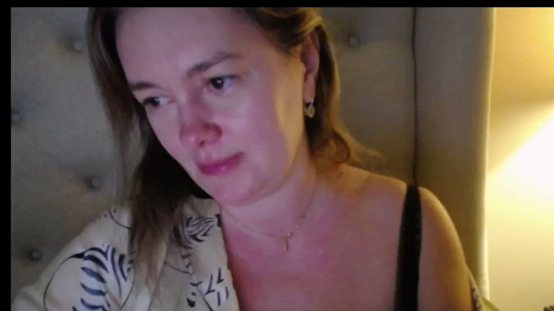 Gallery image thumbnail from J0llye's myfreecams stream on, 01/08/2026, 20:34 image 15 of 20