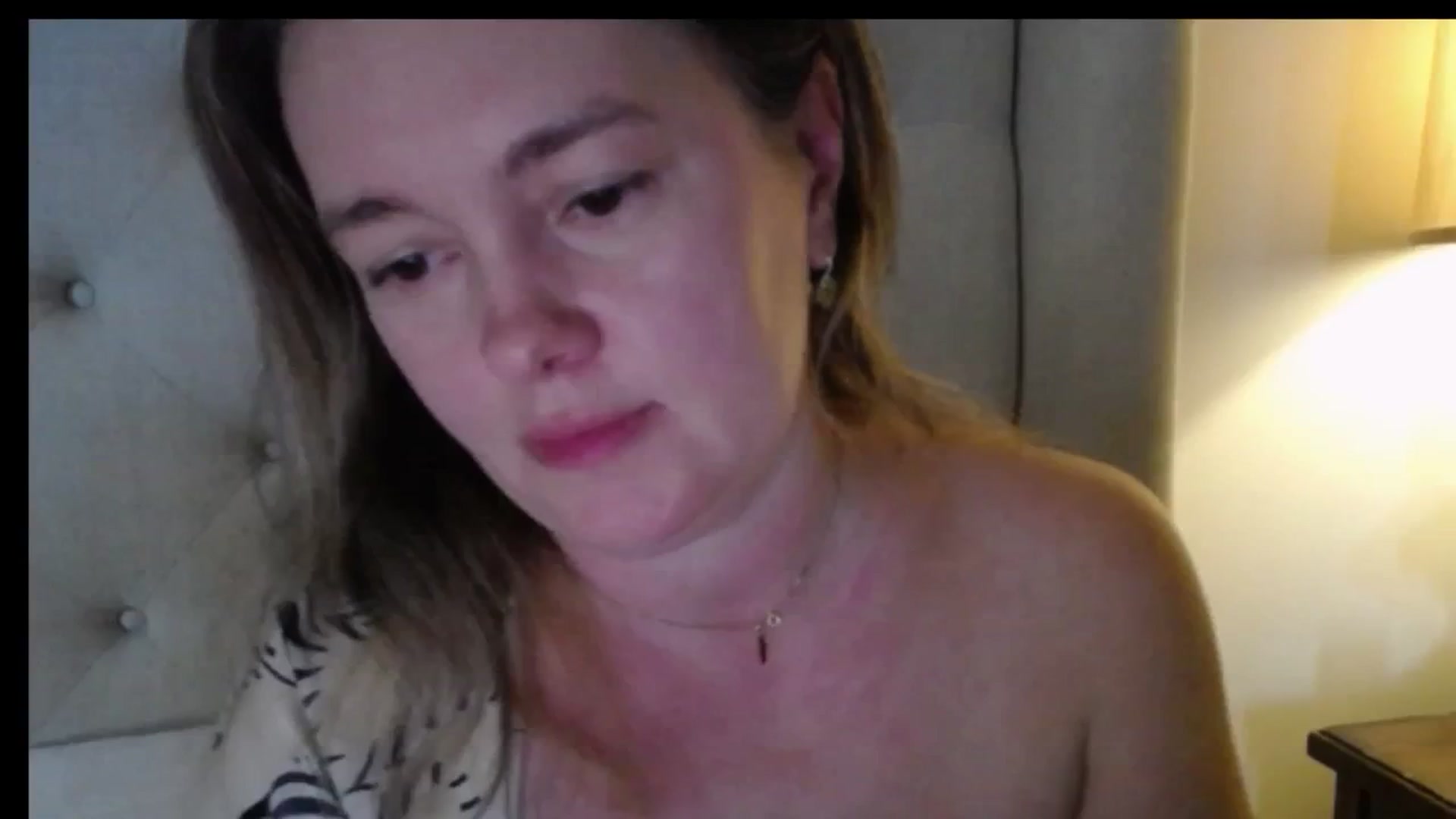 Gallery image thumbnail from J0llye's myfreecams stream on, 01/09/2026, 20:37 image 18 of 20