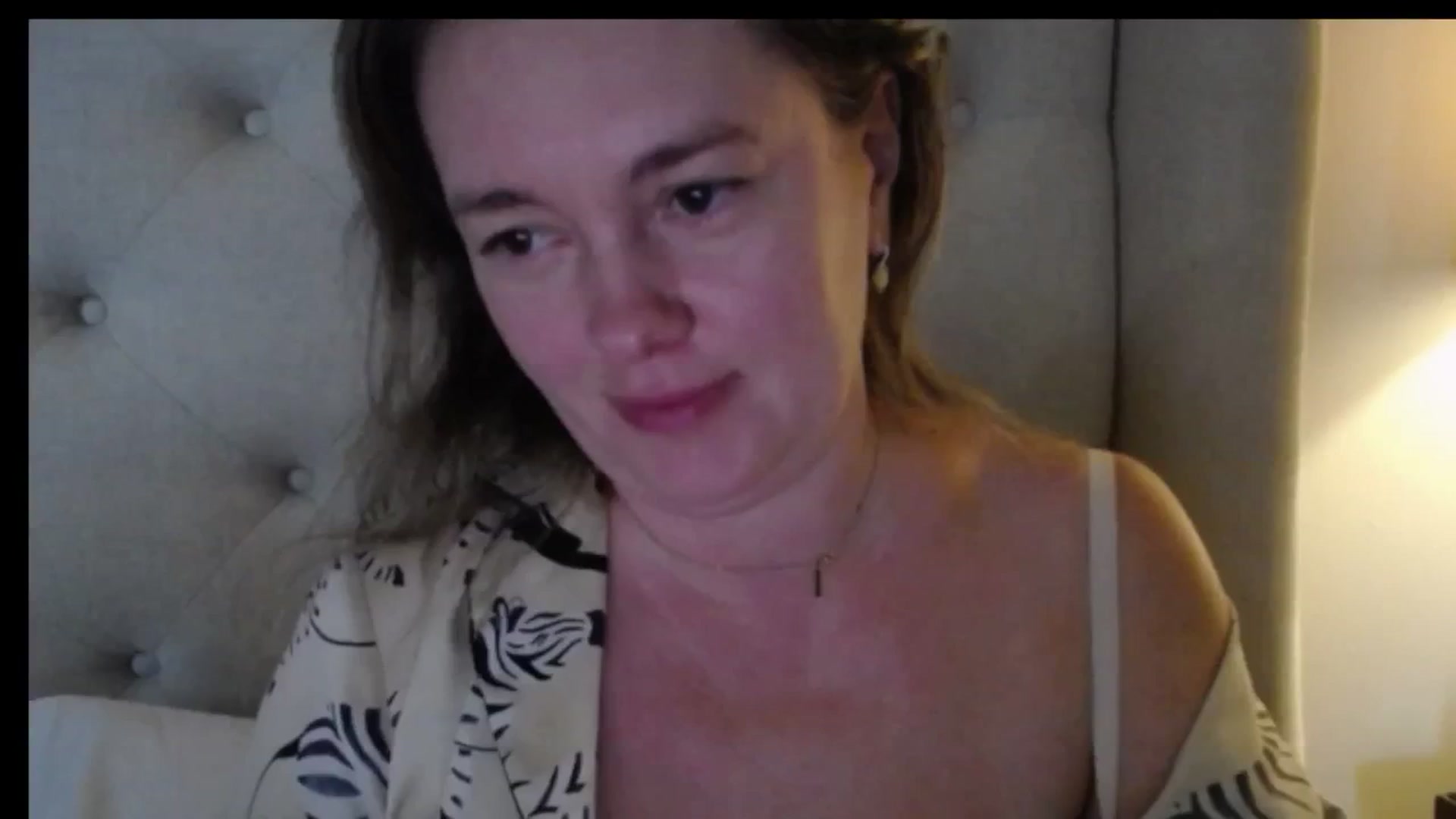 Gallery image thumbnail from J0llye's myfreecams stream on, 01/09/2026, 20:37 image 1 of 20