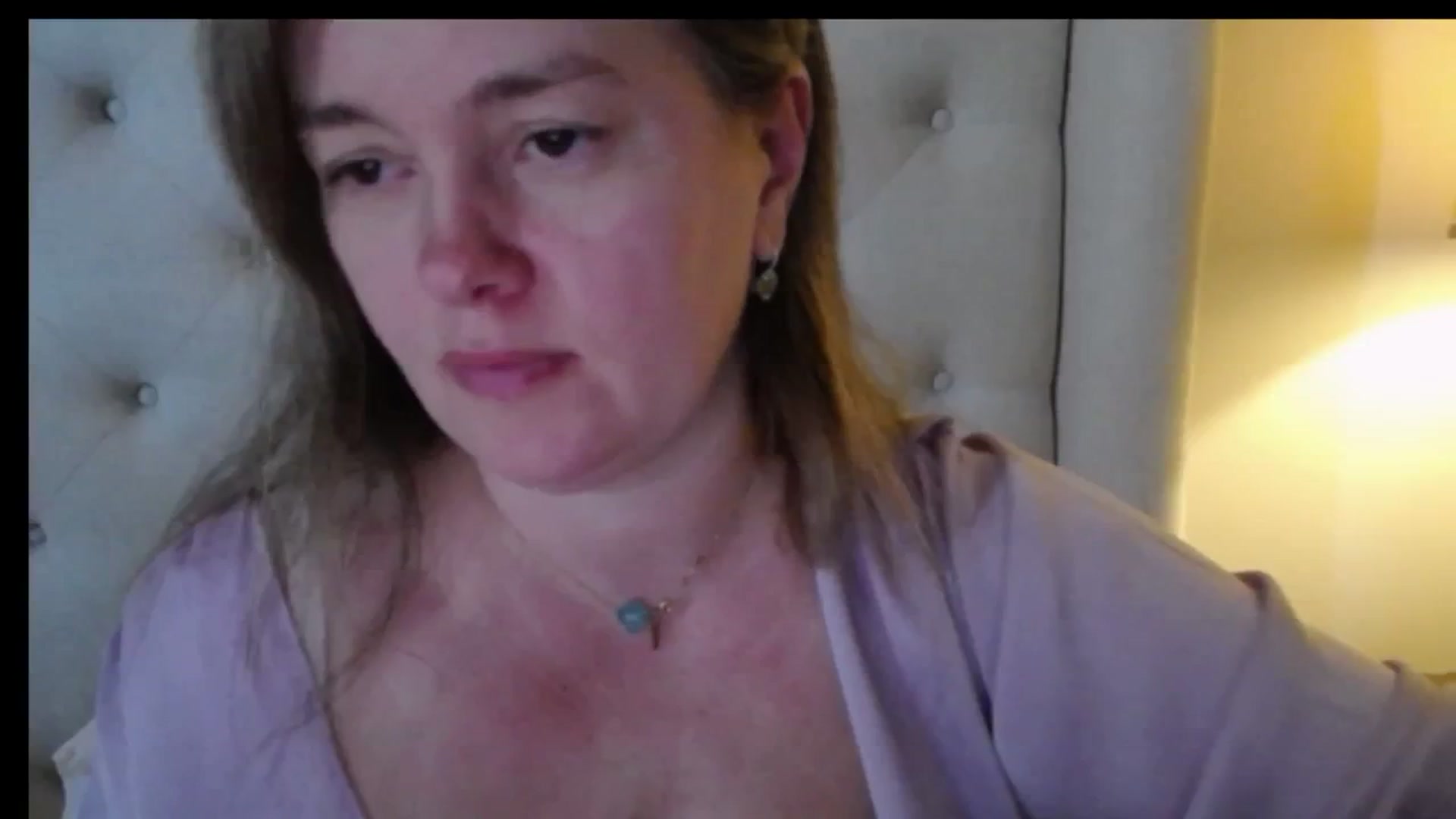 Gallery image thumbnail from J0llye's myfreecams stream on, 01/12/2026, 20:34 image 8 of 20