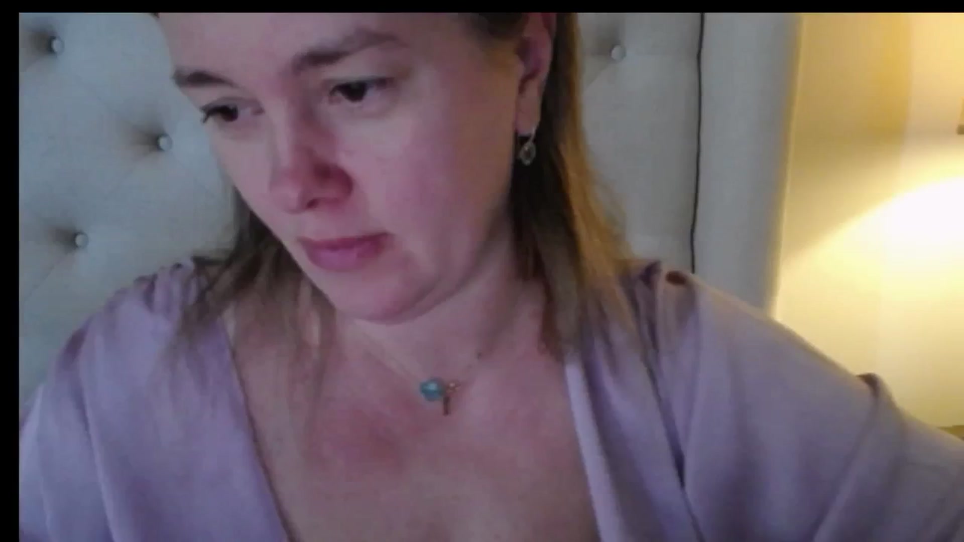 Gallery image thumbnail from J0llye's myfreecams stream on, 01/12/2026, 20:34 image 9 of 20