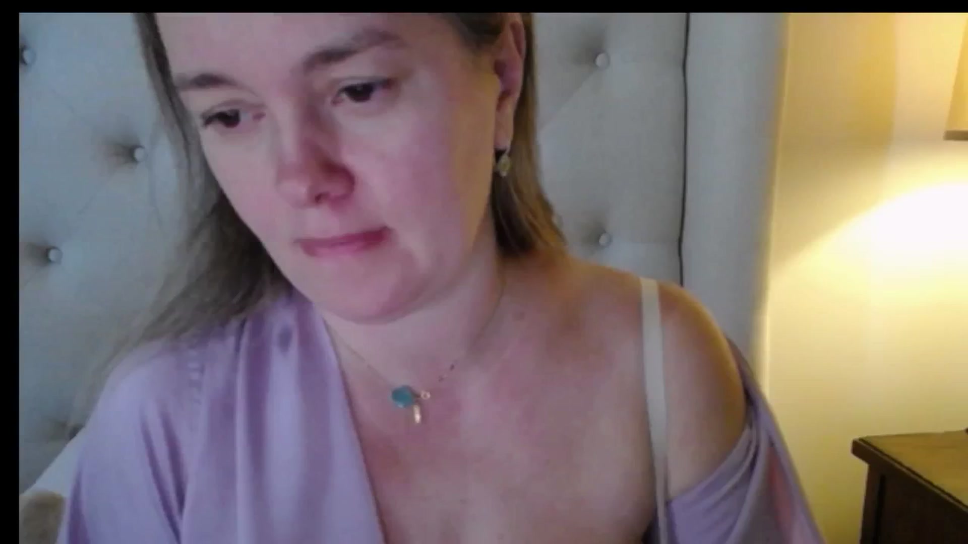 Gallery image thumbnail from J0llye's myfreecams stream on, 01/12/2026, 20:34 image 13 of 20
