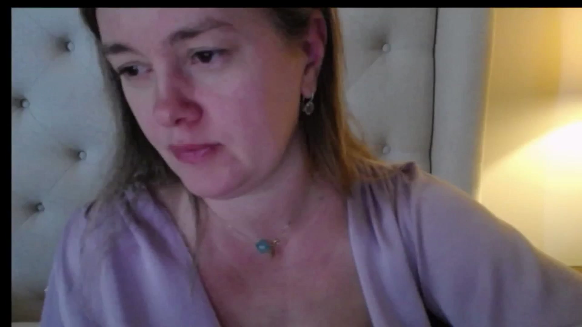Gallery image thumbnail from J0llye's myfreecams stream on, 01/12/2026, 20:34 image 5 of 20