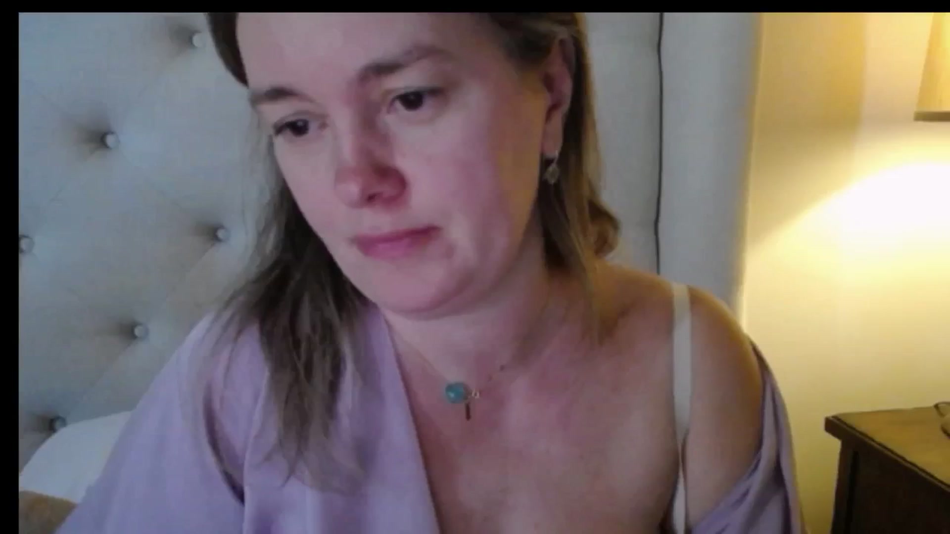 Gallery image thumbnail from J0llye's myfreecams stream on, 01/12/2026, 20:34 image 19 of 20