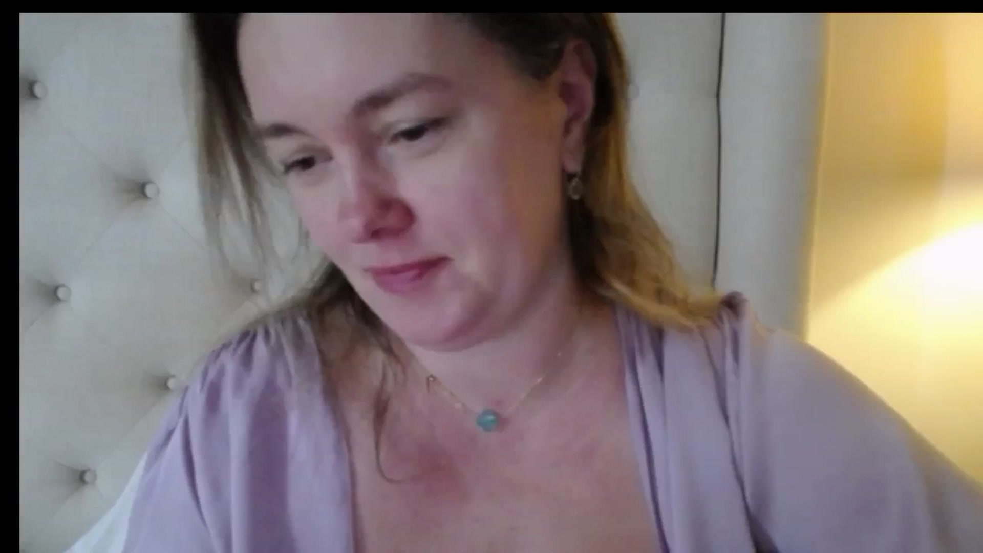 Gallery image thumbnail from J0llye's myfreecams stream on, 01/13/2026, 16:57 image 5 of 20