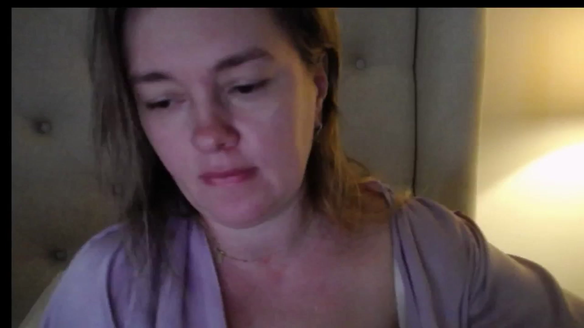 Gallery image thumbnail from J0llye's myfreecams stream on, 01/13/2026, 16:57 image 13 of 20