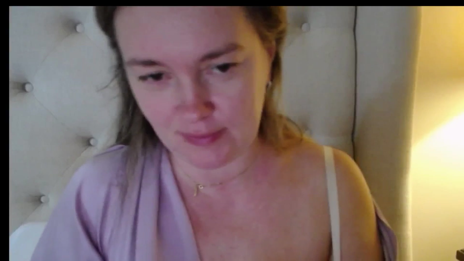 Gallery image thumbnail from J0llye's myfreecams stream on, 01/13/2026, 20:36 image 12 of 20