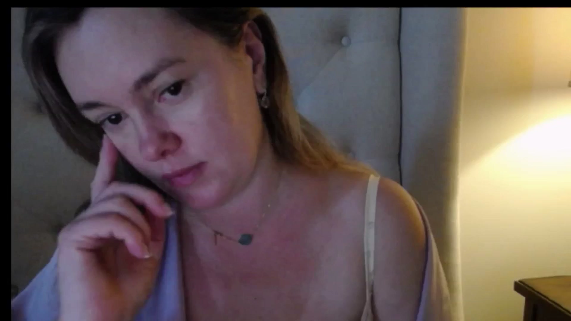 Gallery image thumbnail from J0llye's myfreecams stream on, 01/14/2026, 16:45 image 7 of 20