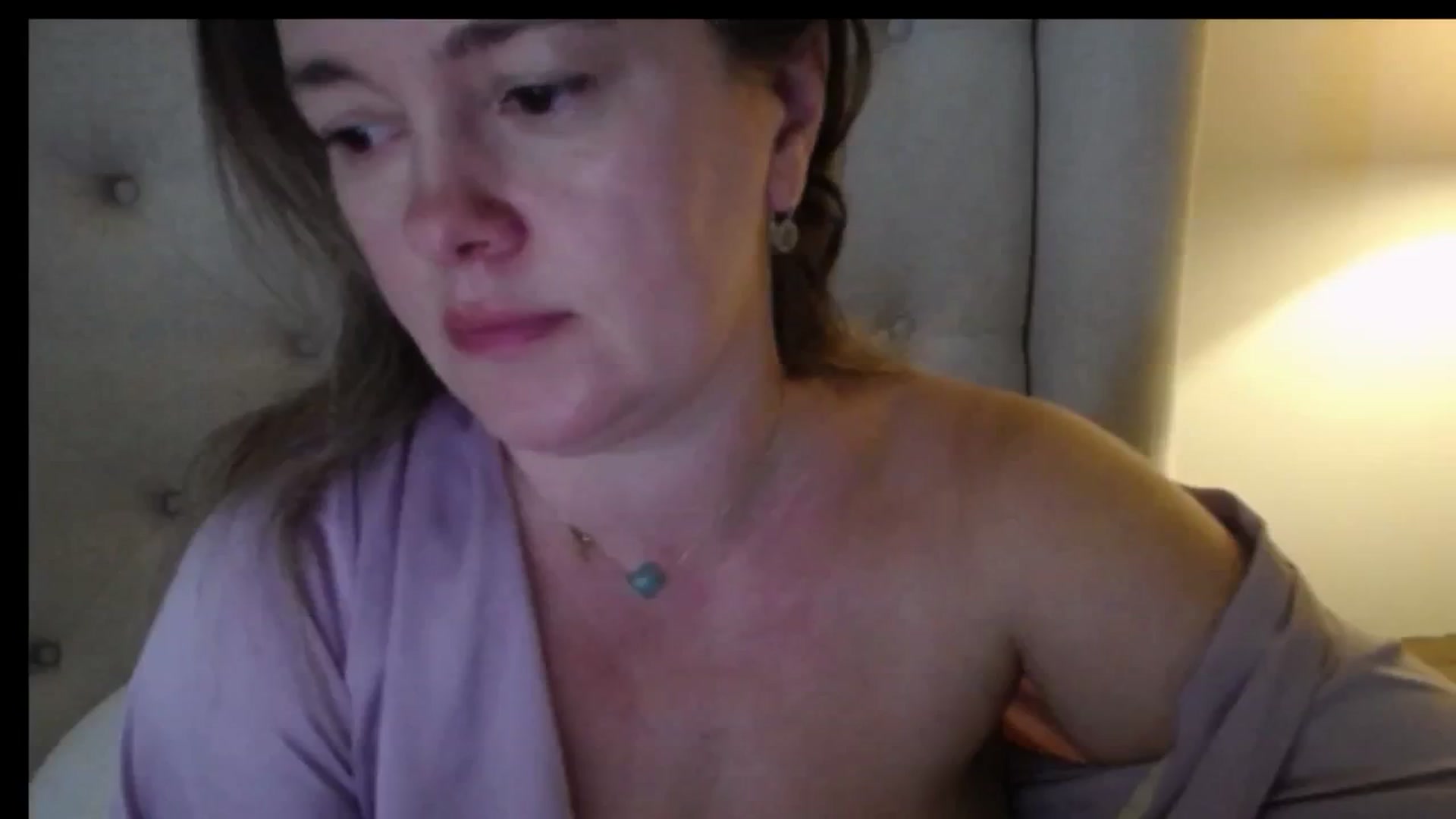 Gallery image thumbnail from J0llye's myfreecams stream on, 01/14/2026, 17:13 image 15 of 20