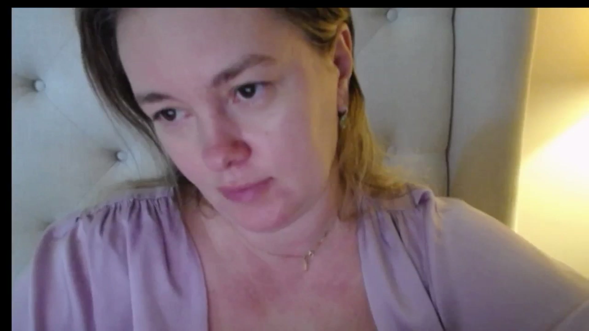 Gallery image thumbnail from J0llye's myfreecams stream on, 01/15/2026, 20:35 image 18 of 20