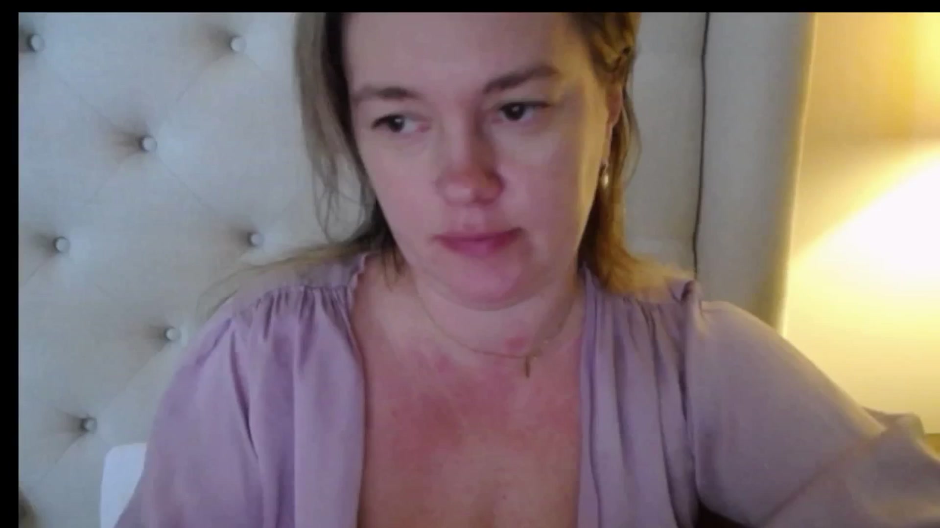Gallery image thumbnail from J0llye's myfreecams stream on, 01/15/2026, 20:35 image 3 of 20