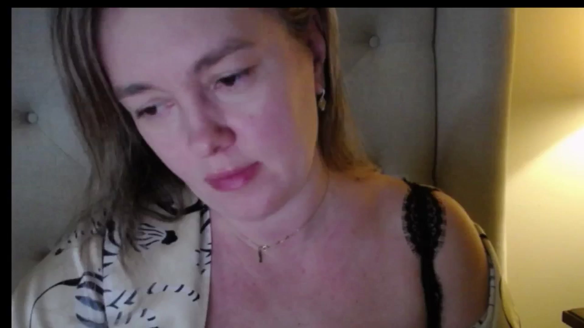 Gallery image thumbnail from J0llye's myfreecams stream on, 01/17/2026, 20:44 image 11 of 20
