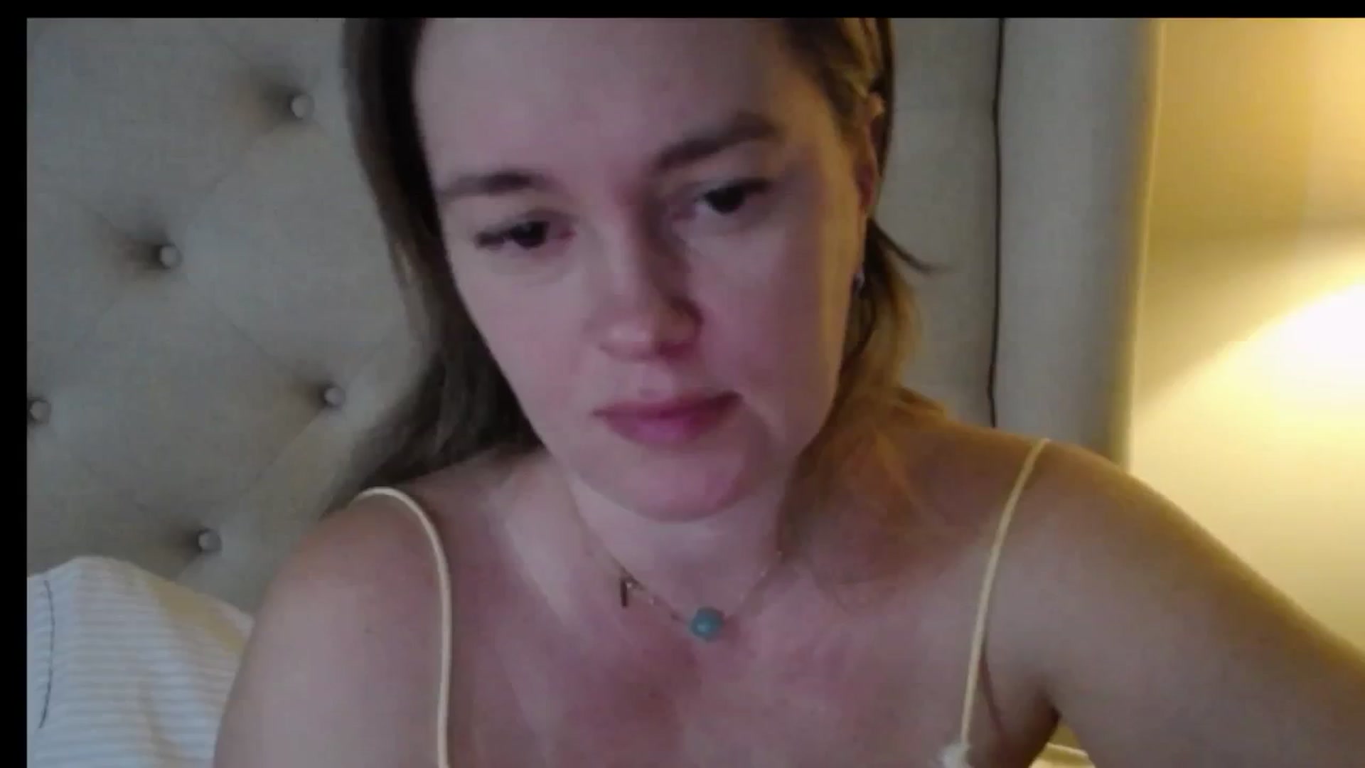 Gallery image thumbnail from J0llye's myfreecams stream on, 01/20/2026, 17:00 image 6 of 20