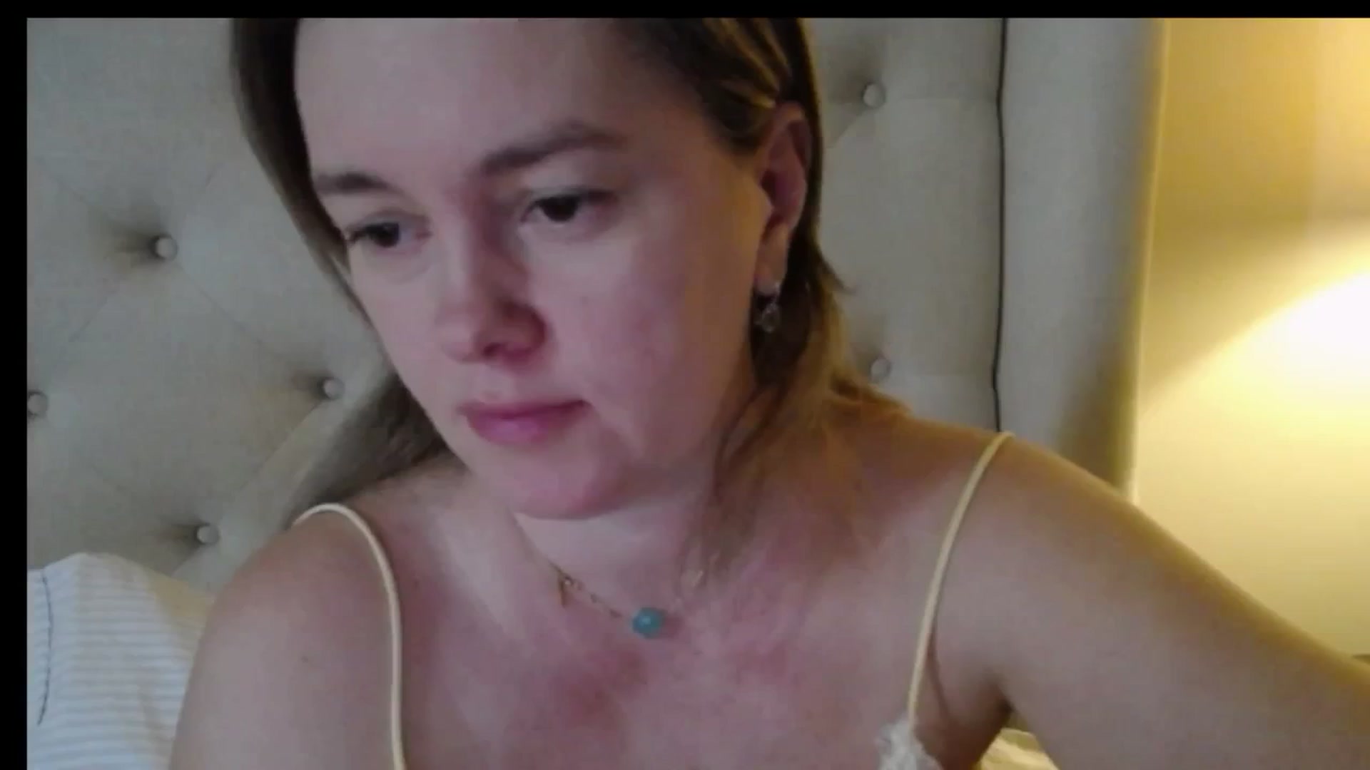 Gallery image thumbnail from J0llye's myfreecams stream on, 01/20/2026, 17:00 image 9 of 20