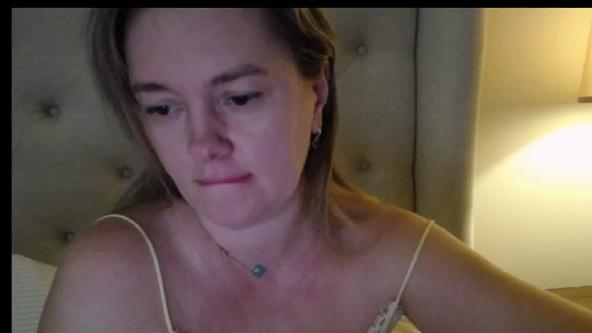 Gallery image thumbnail from J0llye's myfreecams stream on, 01/20/2026, 17:00 image 20 of 20