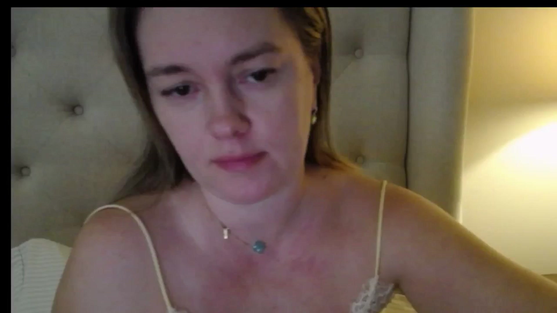 Gallery image thumbnail from J0llye's myfreecams stream on, 01/20/2026, 17:00 image 13 of 20