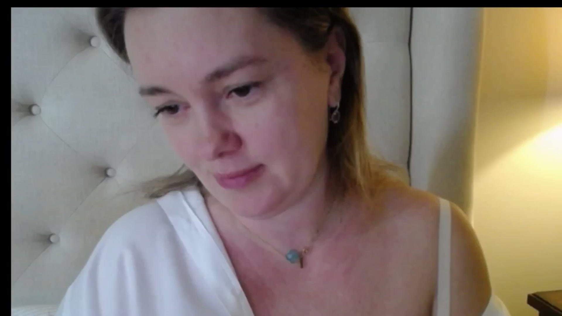 Gallery image thumbnail from J0llye's myfreecams stream on, 01/22/2026, 16:59 image 15 of 20