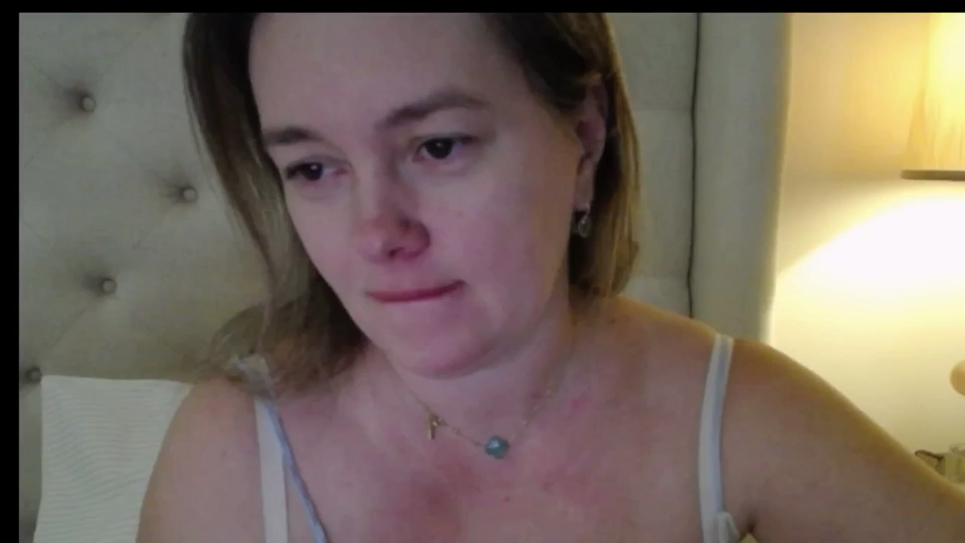 Gallery image thumbnail from J0llye's myfreecams stream on, 01/30/2026, 17:10 image 15 of 20