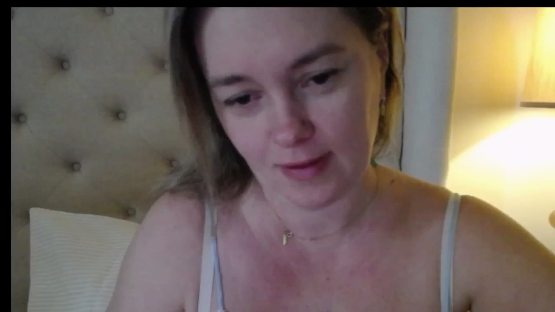 Gallery image thumbnail from J0llye's myfreecams stream on, 01/30/2026, 17:10 image 6 of 20
