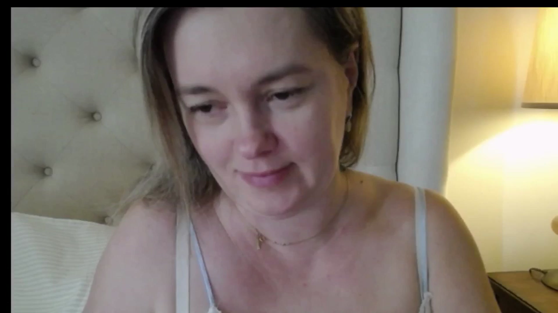 Gallery image thumbnail from J0llye's myfreecams stream on, 01/30/2026, 17:10 image 11 of 20