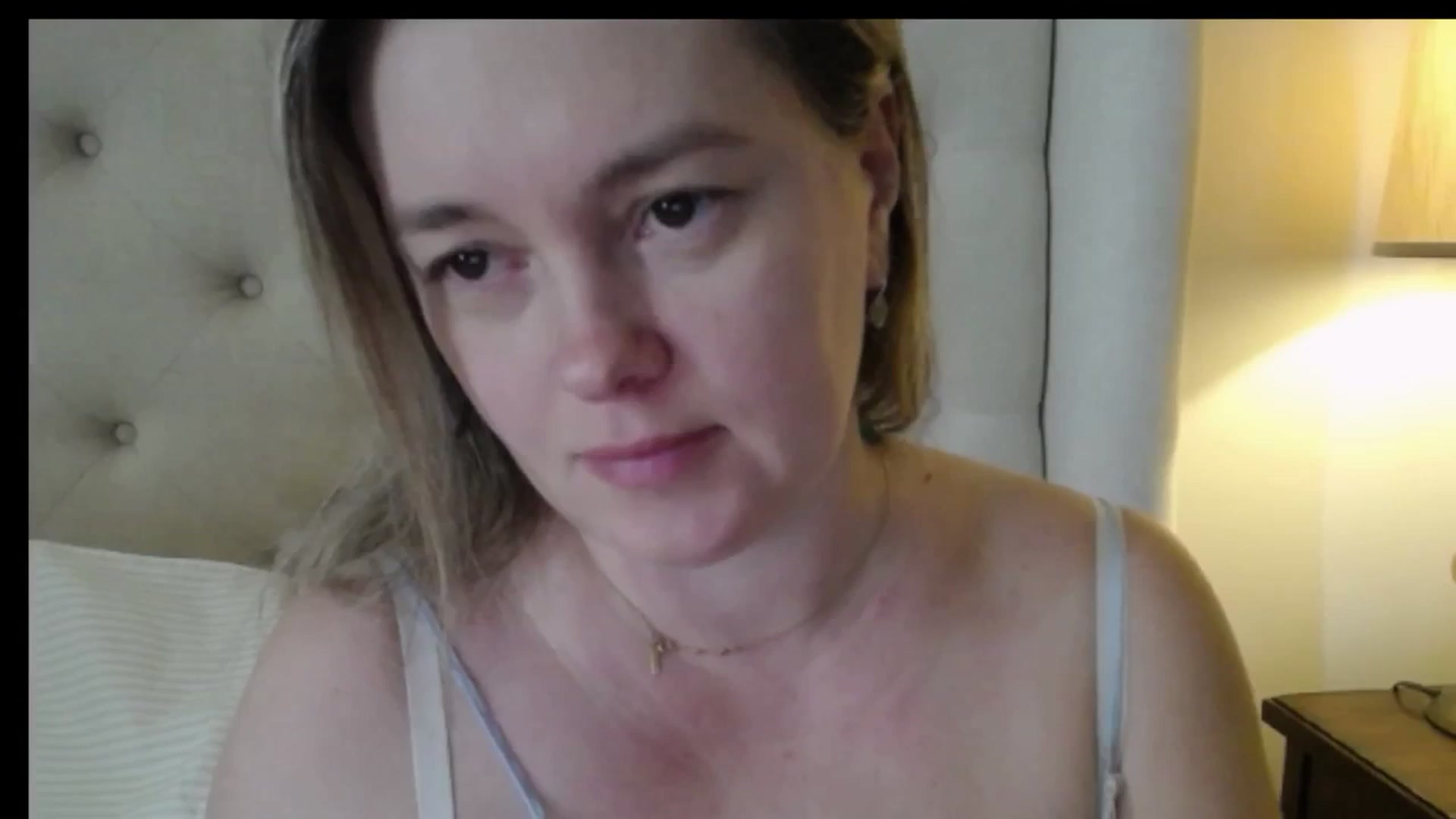 Gallery image thumbnail from J0llye's myfreecams stream on, 01/30/2026, 17:10 image 13 of 20