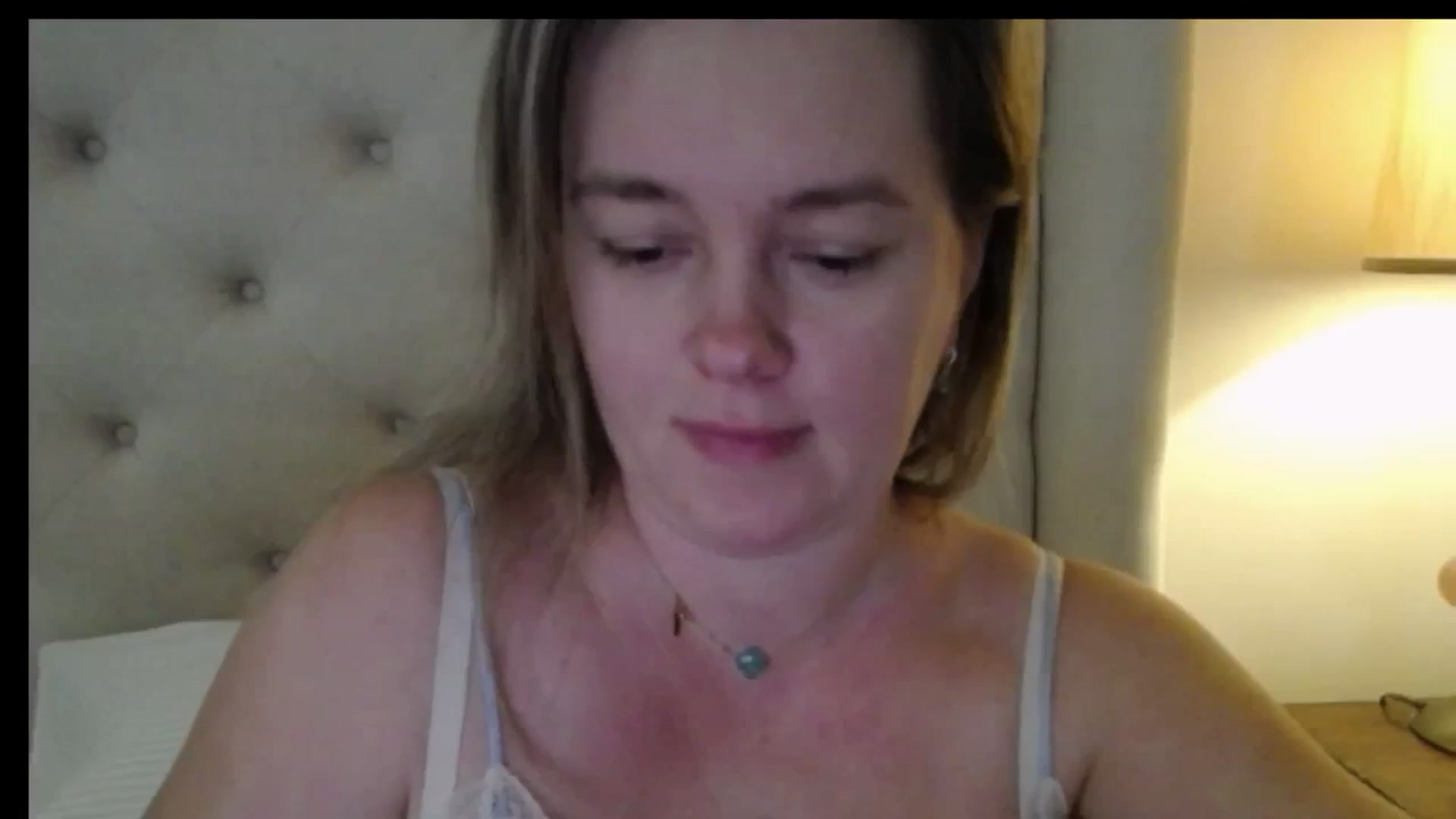 Gallery image thumbnail from J0llye's myfreecams stream on, 01/30/2026, 17:10 image 20 of 20