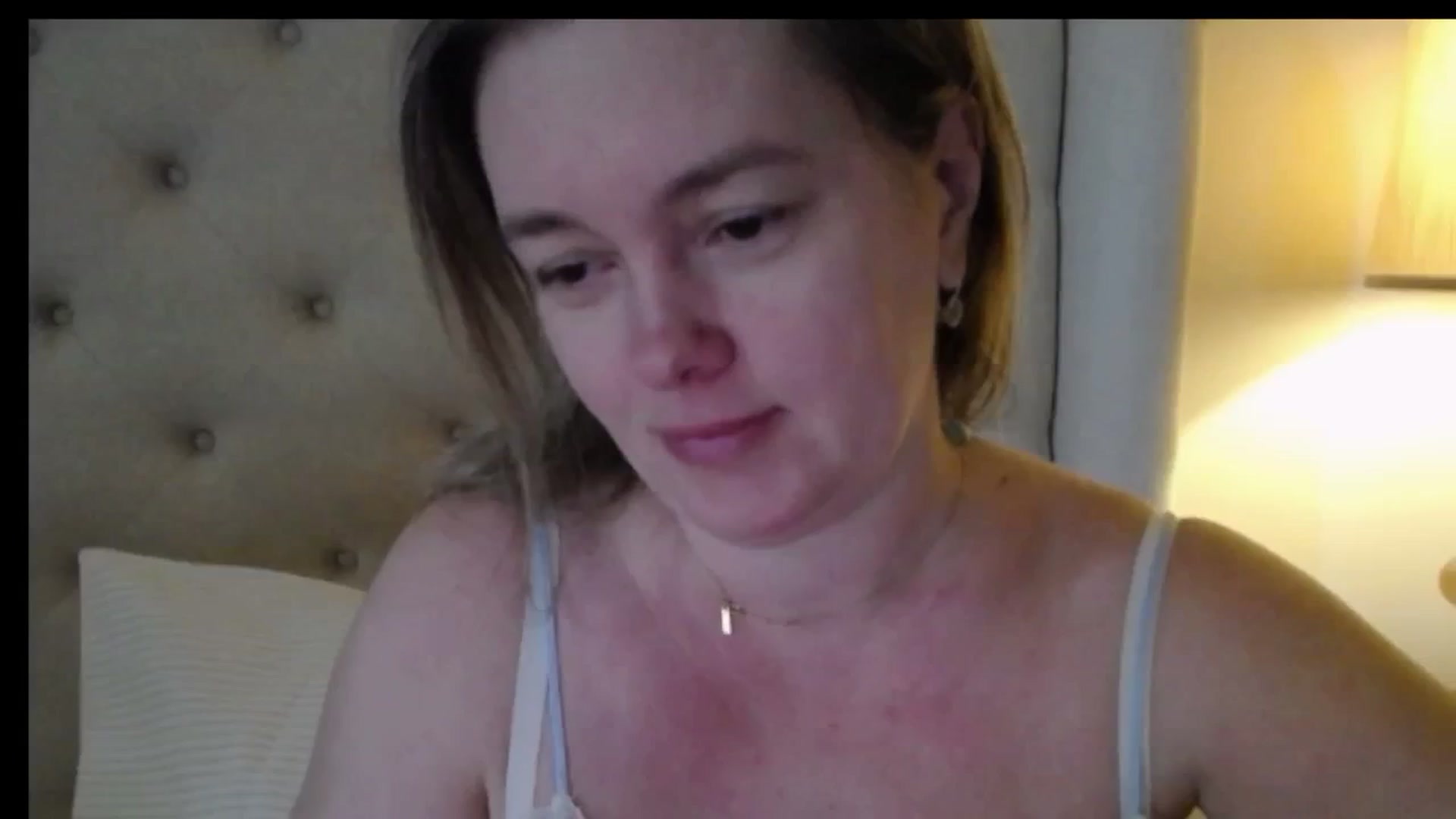 Gallery image thumbnail from J0llye's myfreecams stream on, 01/30/2026, 17:10 image 5 of 20