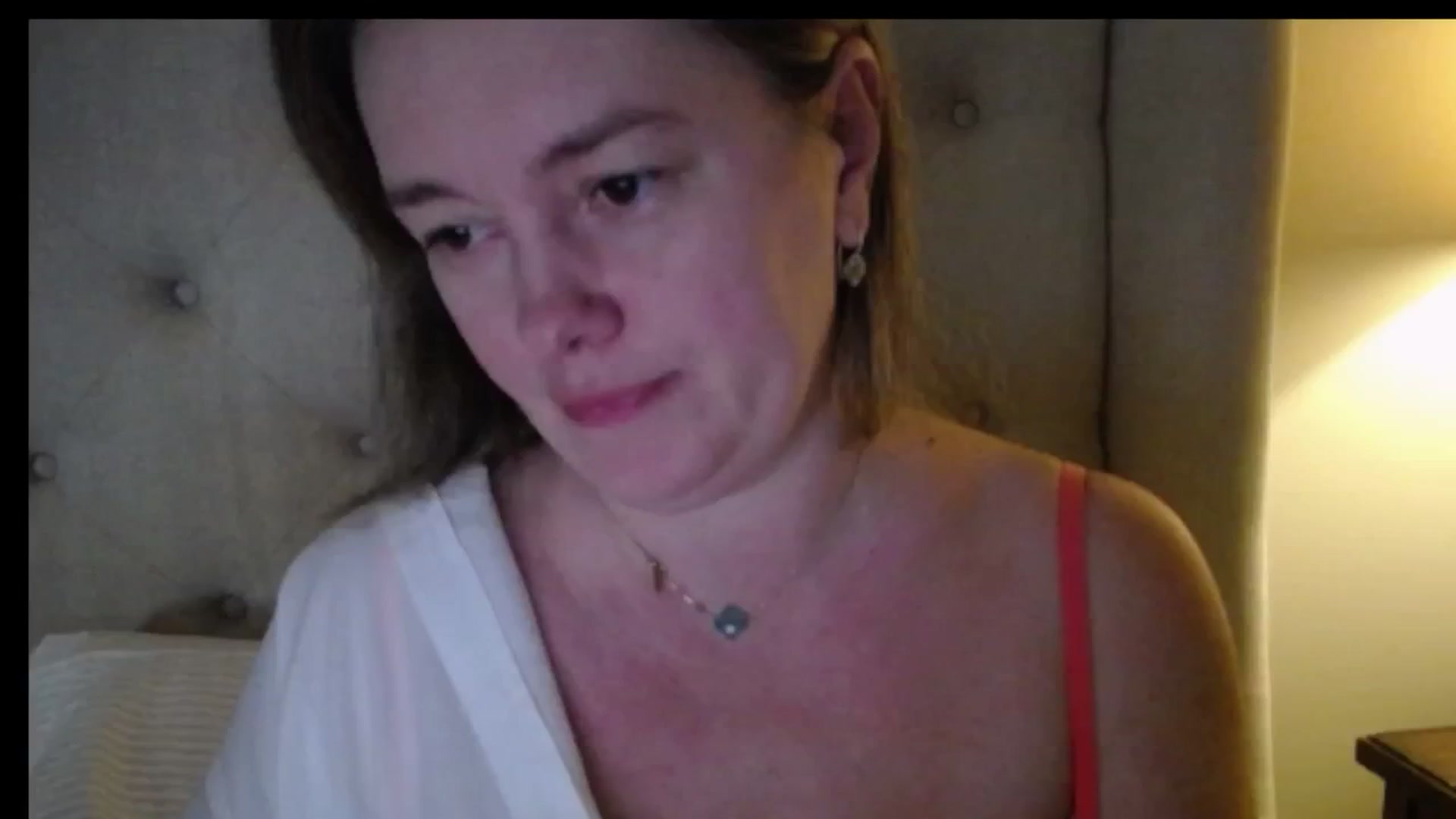 Gallery image thumbnail from J0llye's myfreecams stream on, 01/31/2026, 21:00 image 7 of 20