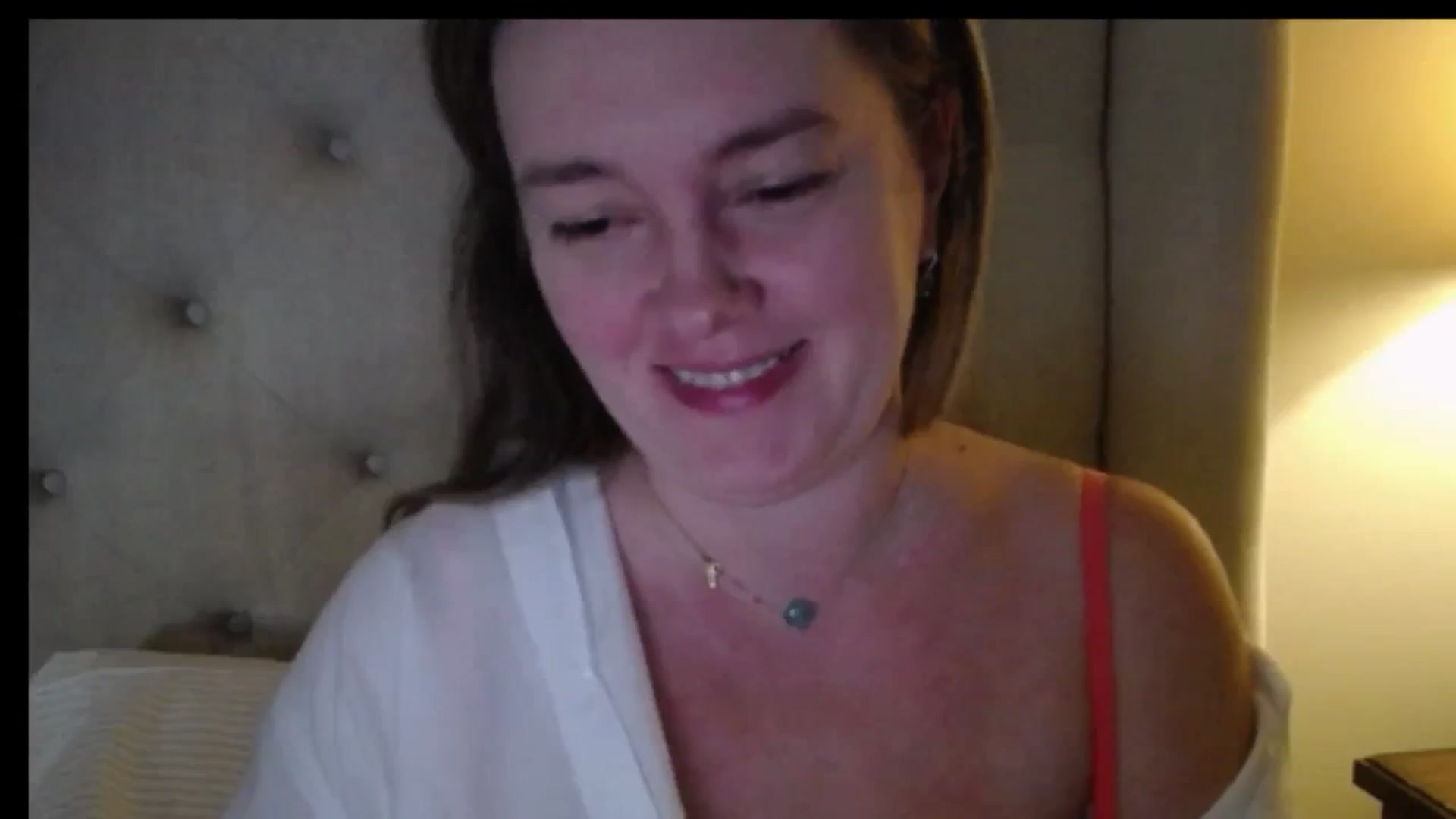 Gallery image thumbnail from J0llye's myfreecams stream on, 01/31/2026, 21:00 image 4 of 20