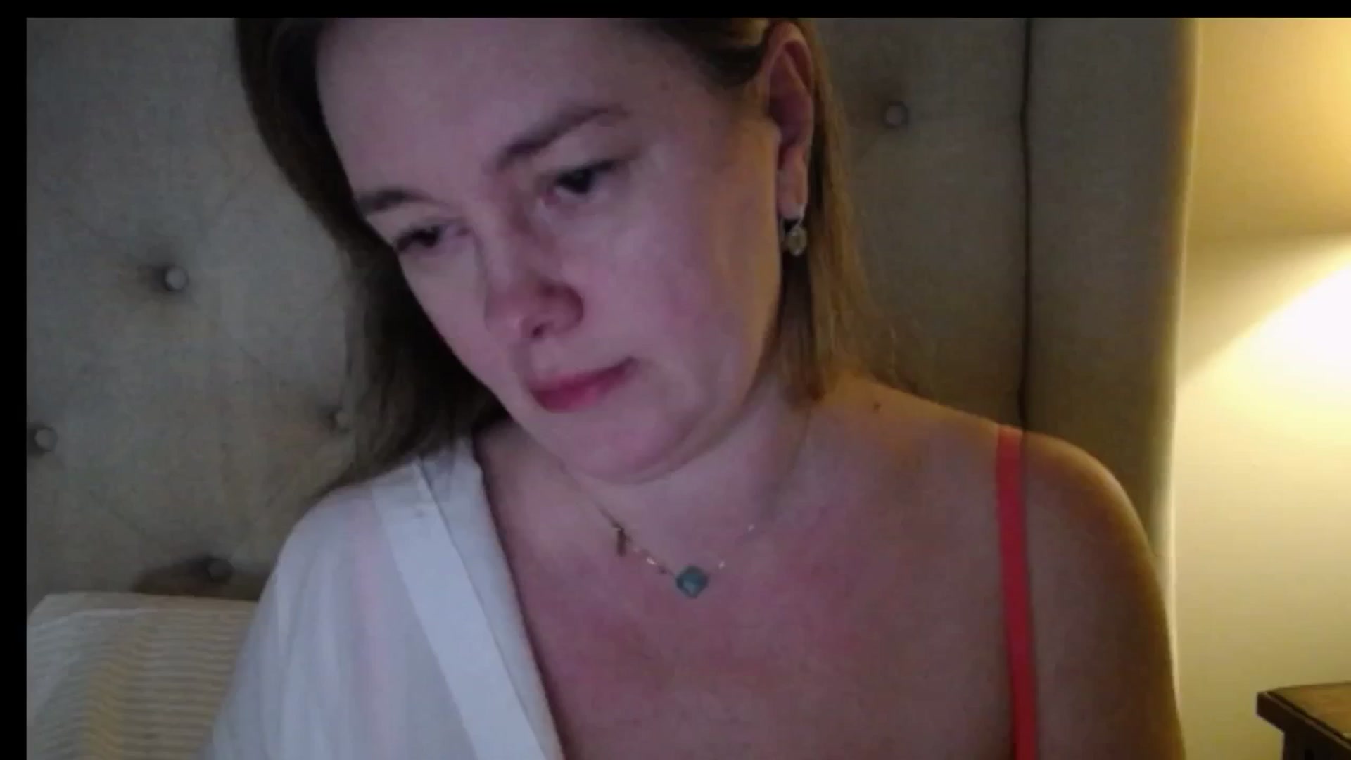 Gallery image thumbnail from J0llye's myfreecams stream on, 01/31/2026, 21:00 image 6 of 20