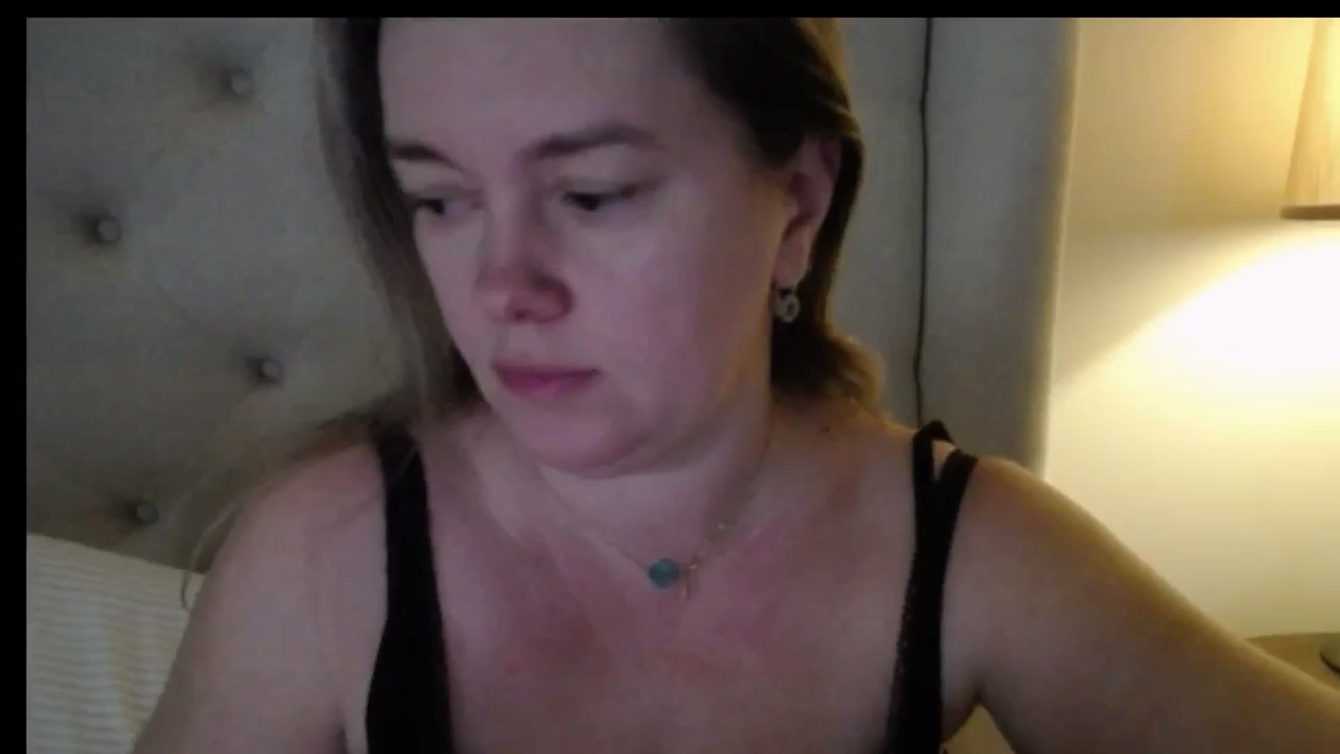 Gallery image thumbnail from J0llye's myfreecams stream on, 02/03/2026, 17:03 image 7 of 20