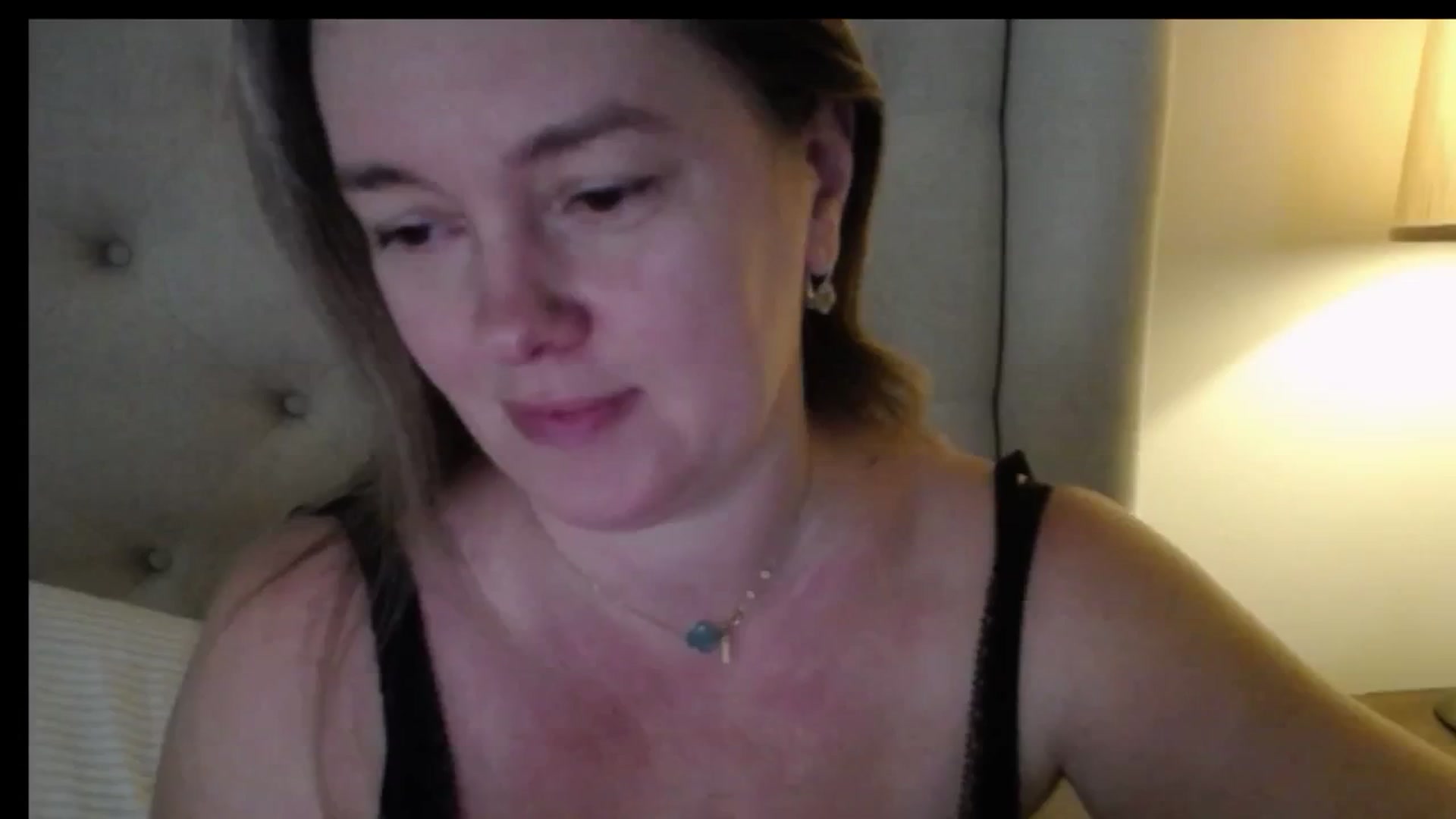 Gallery image thumbnail from J0llye's myfreecams stream on, 02/03/2026, 17:03 image 10 of 20