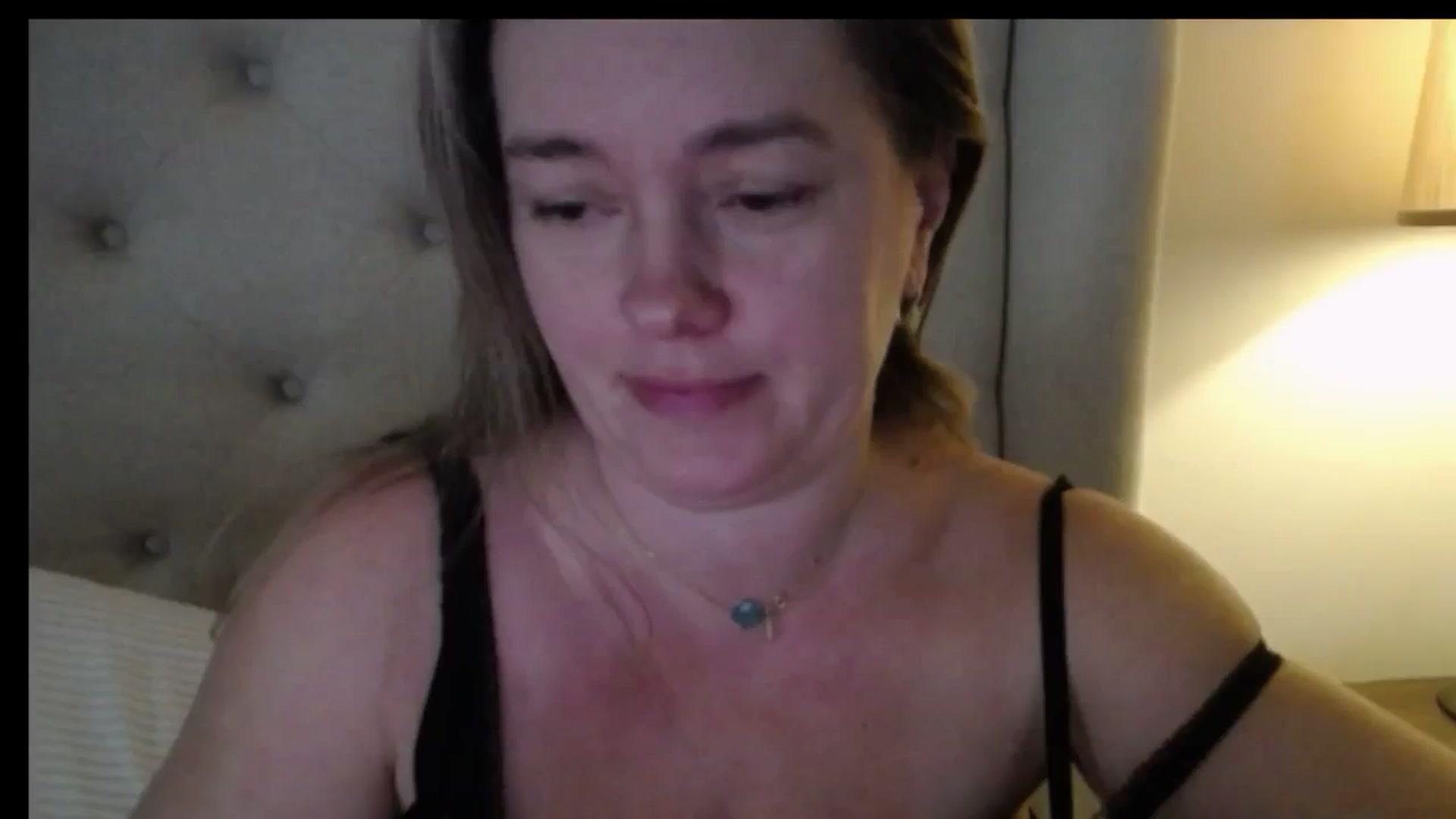 Gallery image thumbnail from J0llye's myfreecams stream on, 02/03/2026, 17:03 image 5 of 20