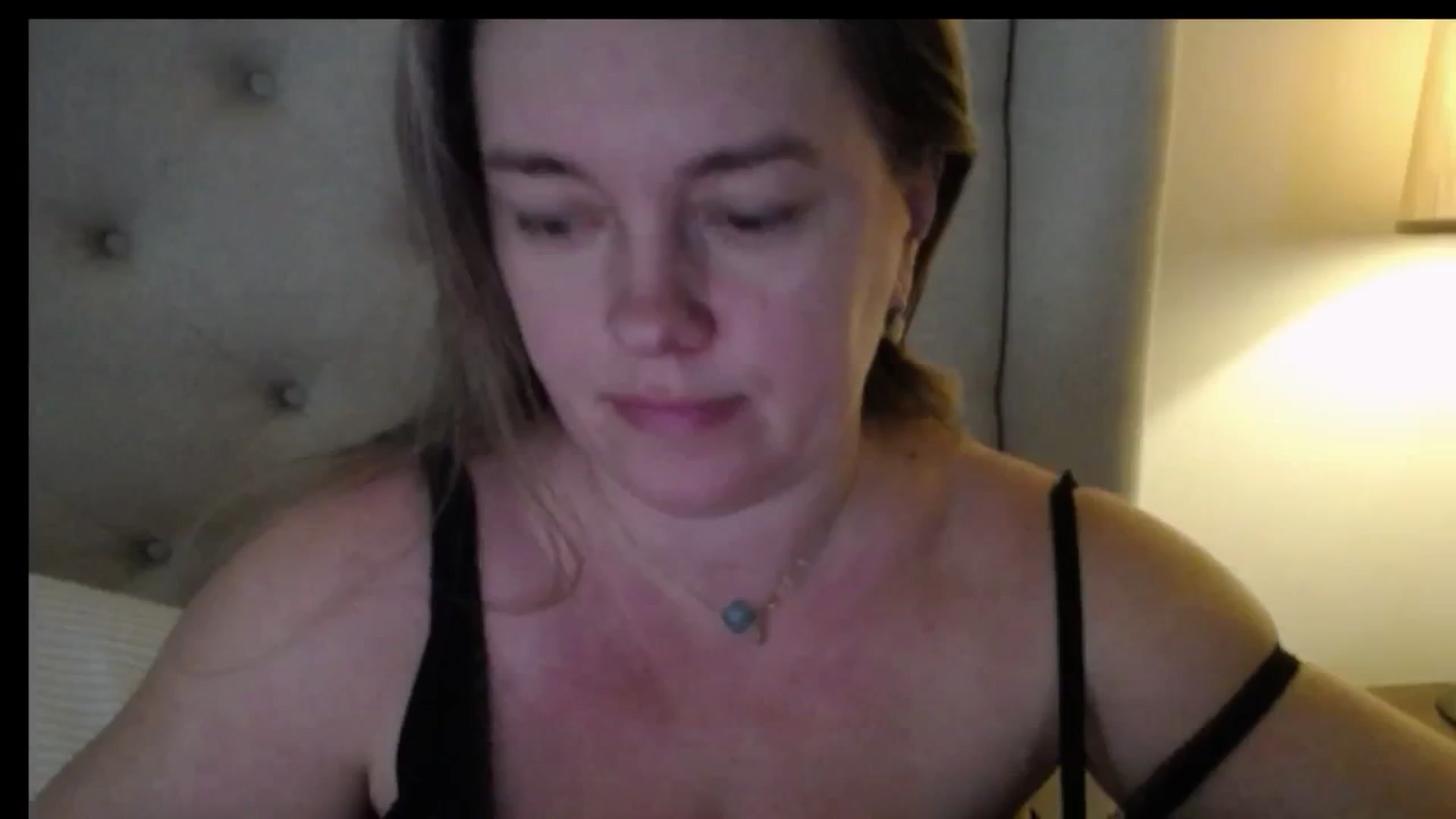 Gallery image thumbnail from J0llye's myfreecams stream on, 02/03/2026, 17:03 image 3 of 20