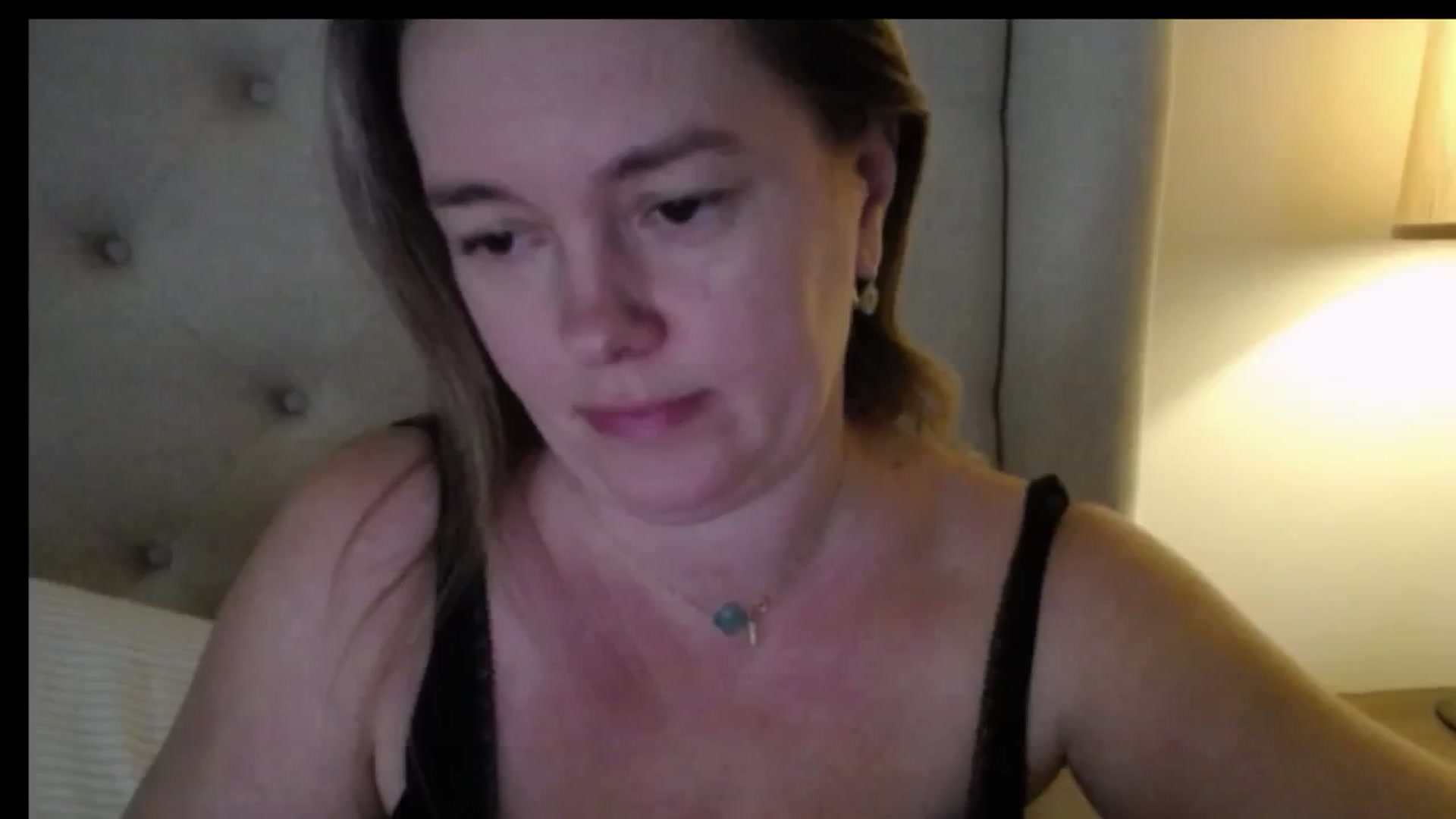 Gallery image thumbnail from J0llye's myfreecams stream on, 02/03/2026, 17:03 image 18 of 20
